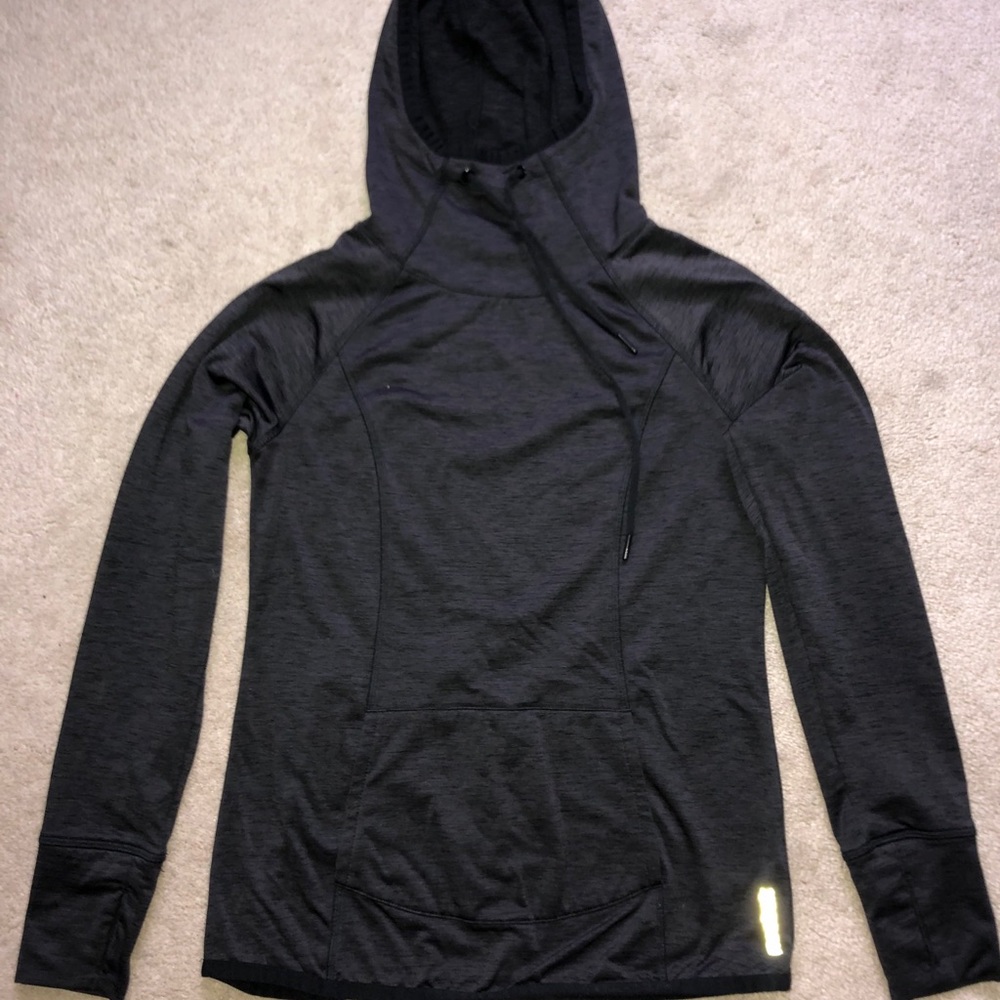 REEBOK SWEATSHIRT